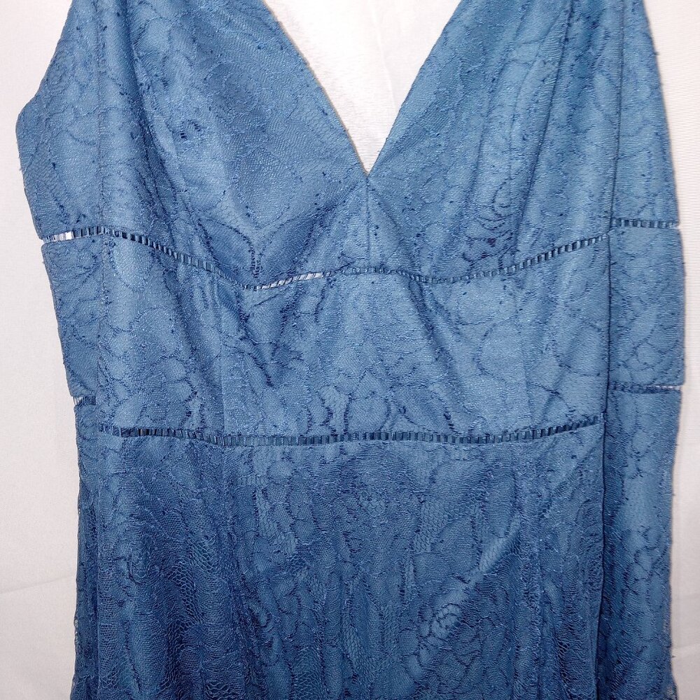 NWT DB Studio Lace A-Line Gown 16 Blue Floor Length V-Neck Formal Prom Wedding - Picture 14 of 15